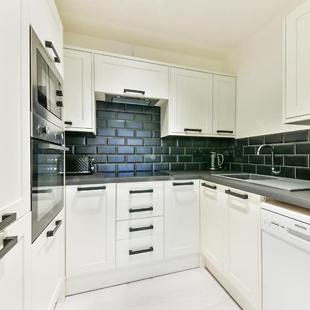 Amazing 2 Bed Apartment Clapham North 伦敦 外观 照片