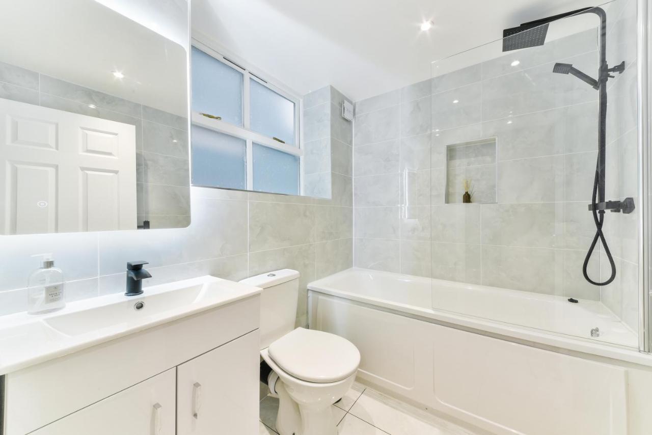 Amazing 2 Bed Apartment Clapham North 伦敦 外观 照片